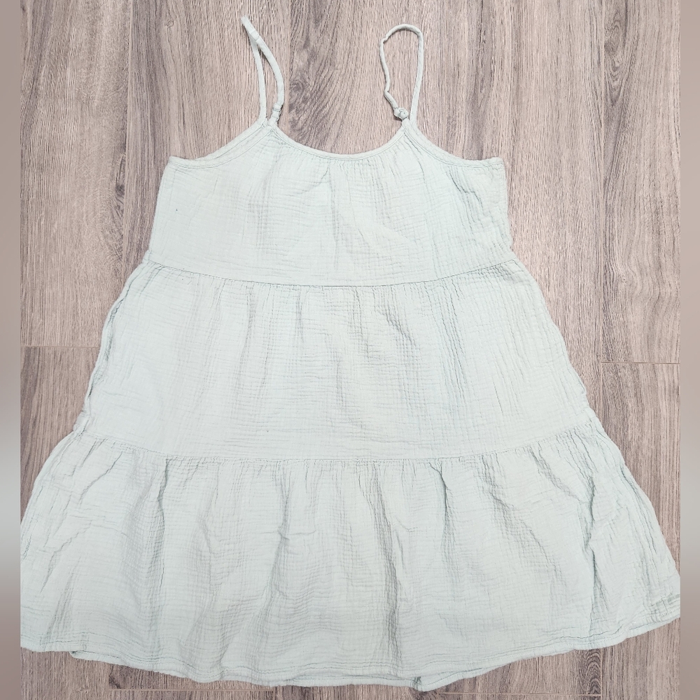 Universal Threads Dress - Picture 2 of 4